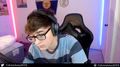 18yrboyhot public webcam profile photo 2