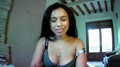 1msara public webcam profile photo 3