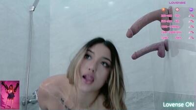 2bazookas public webcam profile photo 5