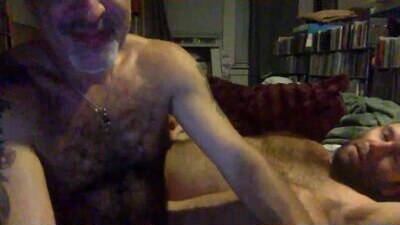 2hairrypigs public webcam profile photo 10