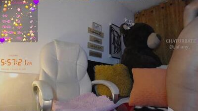 _ailany_ public webcam profile photo 10