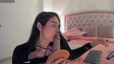 _cailyn public webcam profile photo 6