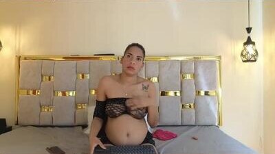 _caroline34 public webcam profile photo 9