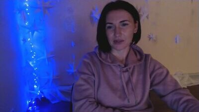 _cutie_and_shy_ public webcam profile photo 5