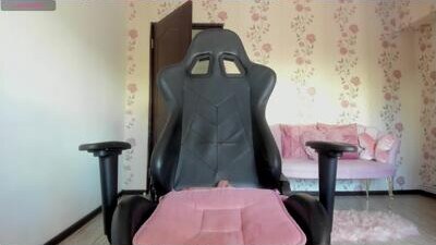 _elysa public webcam profile photo 6