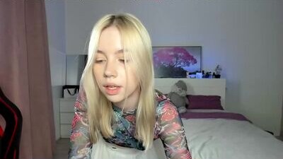 _emiliaaa public webcam profile photo 5