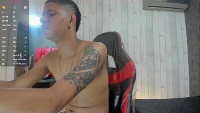 _erick_j public webcam profile photo 9