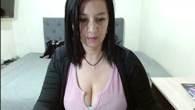 _isis74_ public webcam profile photo 3