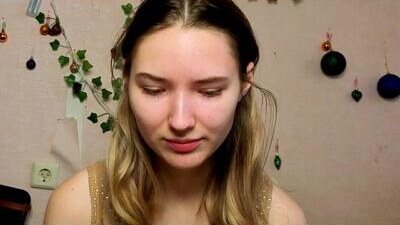 _kikiclark_ public webcam profile photo 5
