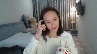 _lalune_ public webcam profile photo 4