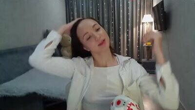 _lalune_ public webcam profile photo 6