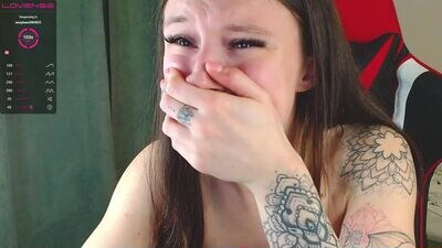 _lorra public webcam profile photo 3