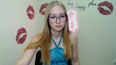 _mademoiselle_e public webcam profile photo 3
