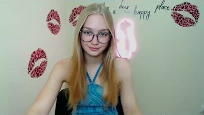 _mademoiselle_e public webcam profile photo 7