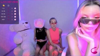 _maiko_ public webcam profile photo 5