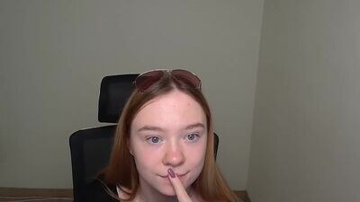 _margoqueen_ public webcam profile photo 2