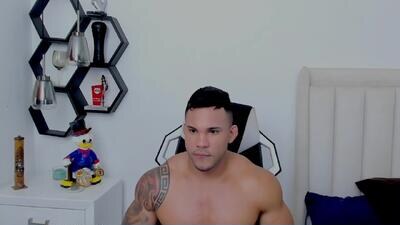 _matthew_santos_ public webcam profile photo 2