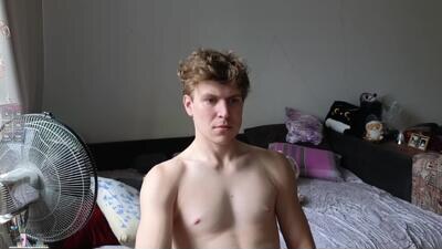 _medaed20_ public webcam profile photo 2