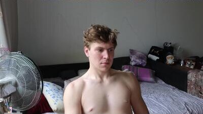 _medaed20_ public webcam profile photo 7