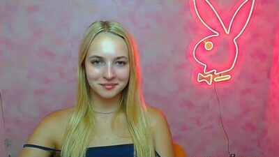_mila_la_ public webcam profile photo 7