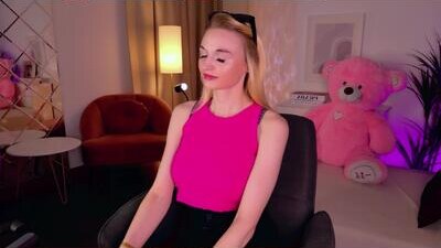 _mila_lux_ public webcam profile photo 8