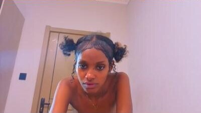 _mimimars public webcam profile photo 9