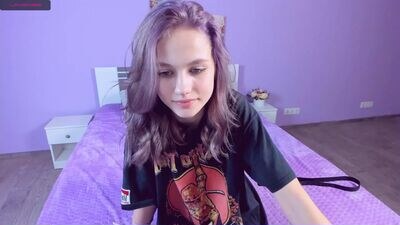 _nikoll_s public webcam profile photo 3