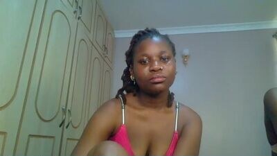 _queen_sassy1 public webcam profile photo 3