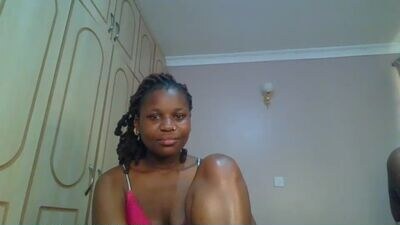 _queen_sassy1 public webcam profile photo 4