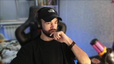_serious_man public webcam profile photo 2