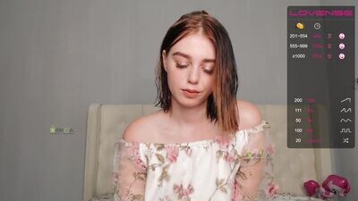 _snowcherry_ public webcam profile photo 3