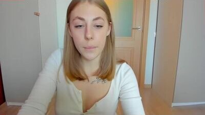 _strawbeerry_ public webcam profile photo 6
