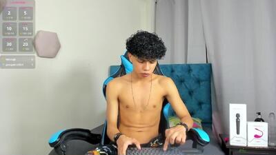 _taylor_black public webcam profile photo 3