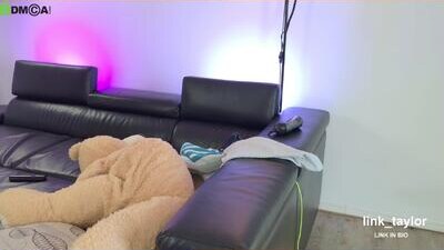 _taylormoon public webcam profile photo 5
