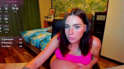 _woman1 public webcam profile photo 10