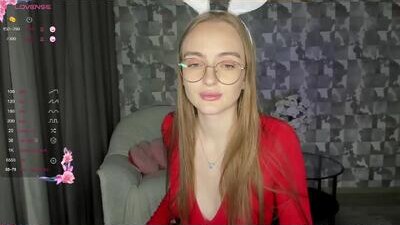 a_delina public webcam profile photo 5
