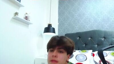 aaron_ambani public webcam profile photo 5