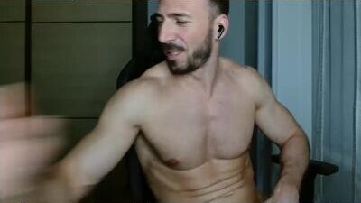 aaront0pmuscles public webcam profile photo 8
