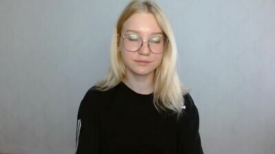 abbymoore__ public webcam profile photo 3