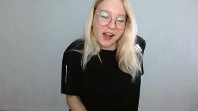 abbymoore__ public webcam profile photo 7