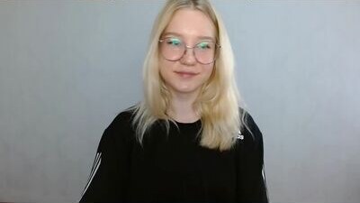 abbymoore__ public webcam profile photo 8
