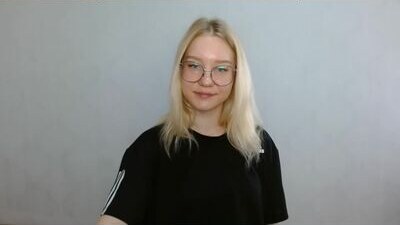 abbymoore__ public webcam profile photo 9
