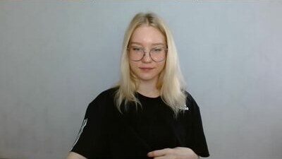 abbymoore__ public webcam profile photo 10