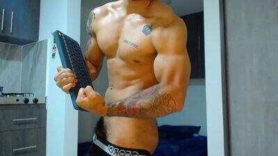 adam_shilder7 public webcam profile photo 4