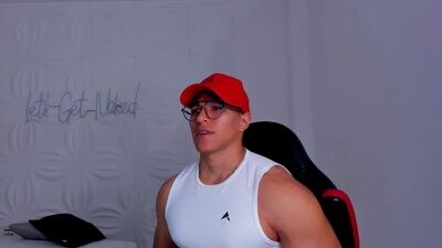 adamrocks2600 public webcam profile photo 3