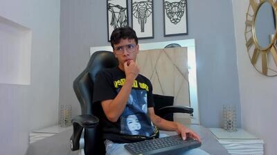 adams_bobby public webcam profile photo 3