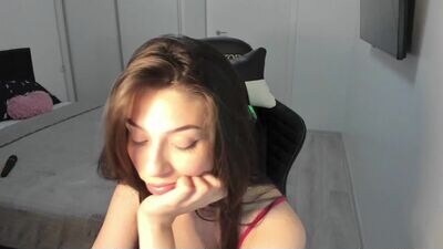 addavalery public webcam profile photo 2