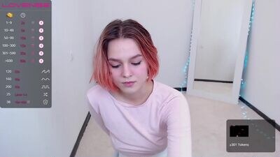 addelin_moon public webcam profile photo 3