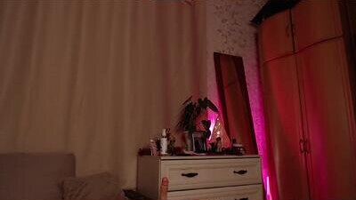 adelin_maxwell public webcam profile photo 5
