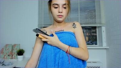 adelina_argent public webcam profile photo 7